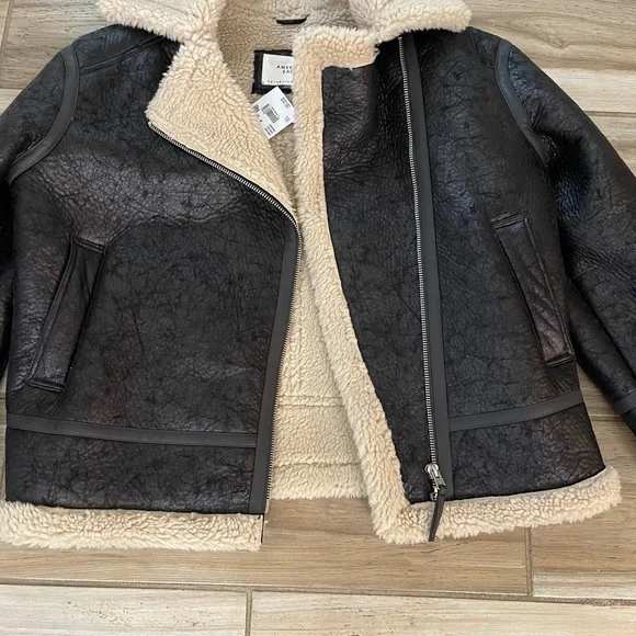 Black and Cream Shearling Jacket - Picture 2 of 4